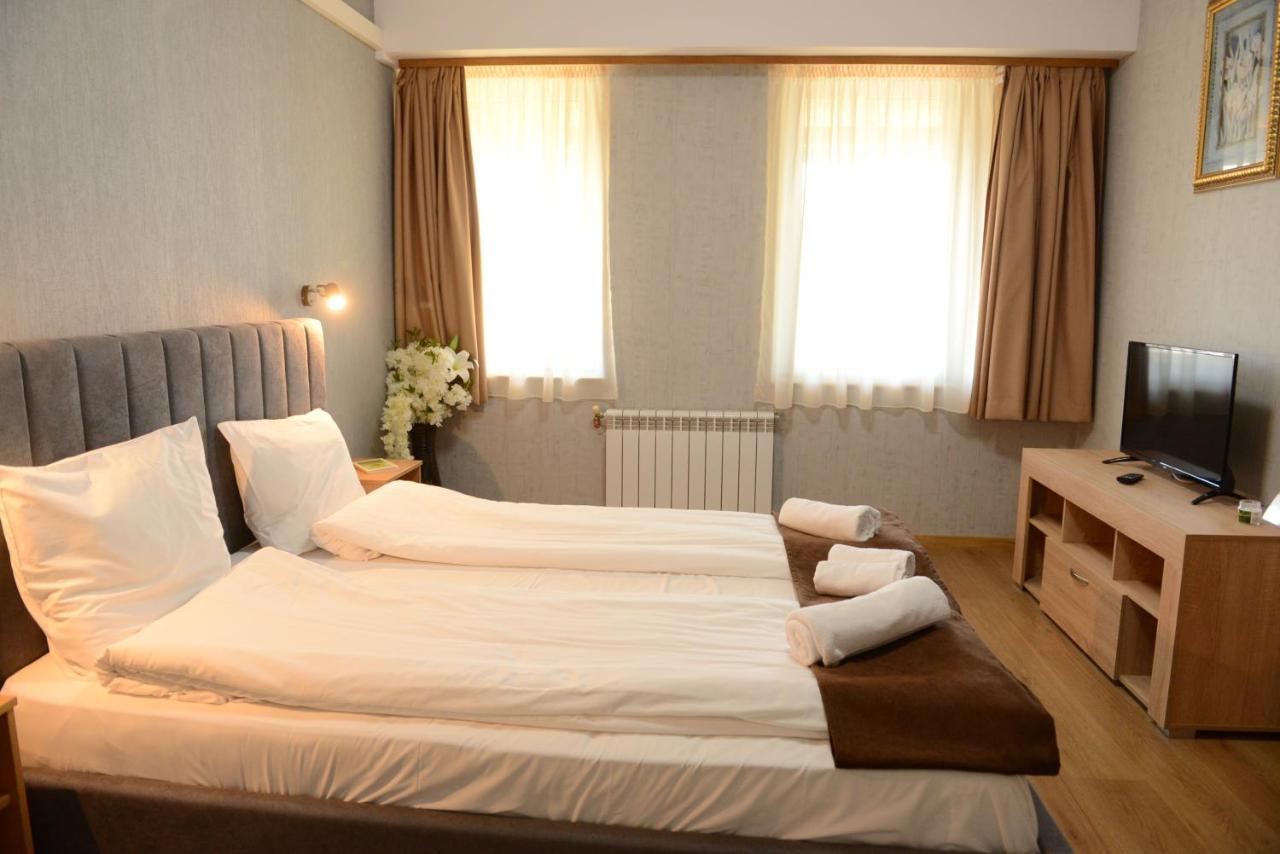 Family Hotel 고체 델체프 외부 사진