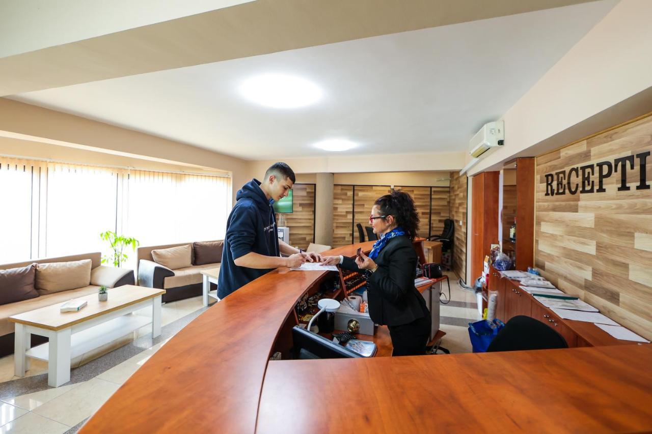 Family Hotel 고체 델체프 외부 사진