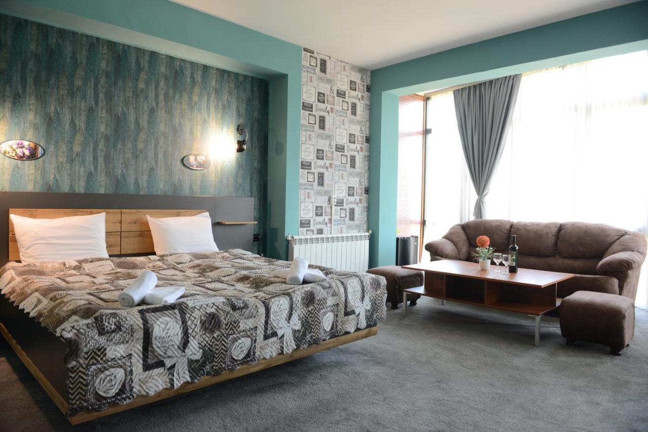 Family Hotel 고체 델체프 외부 사진