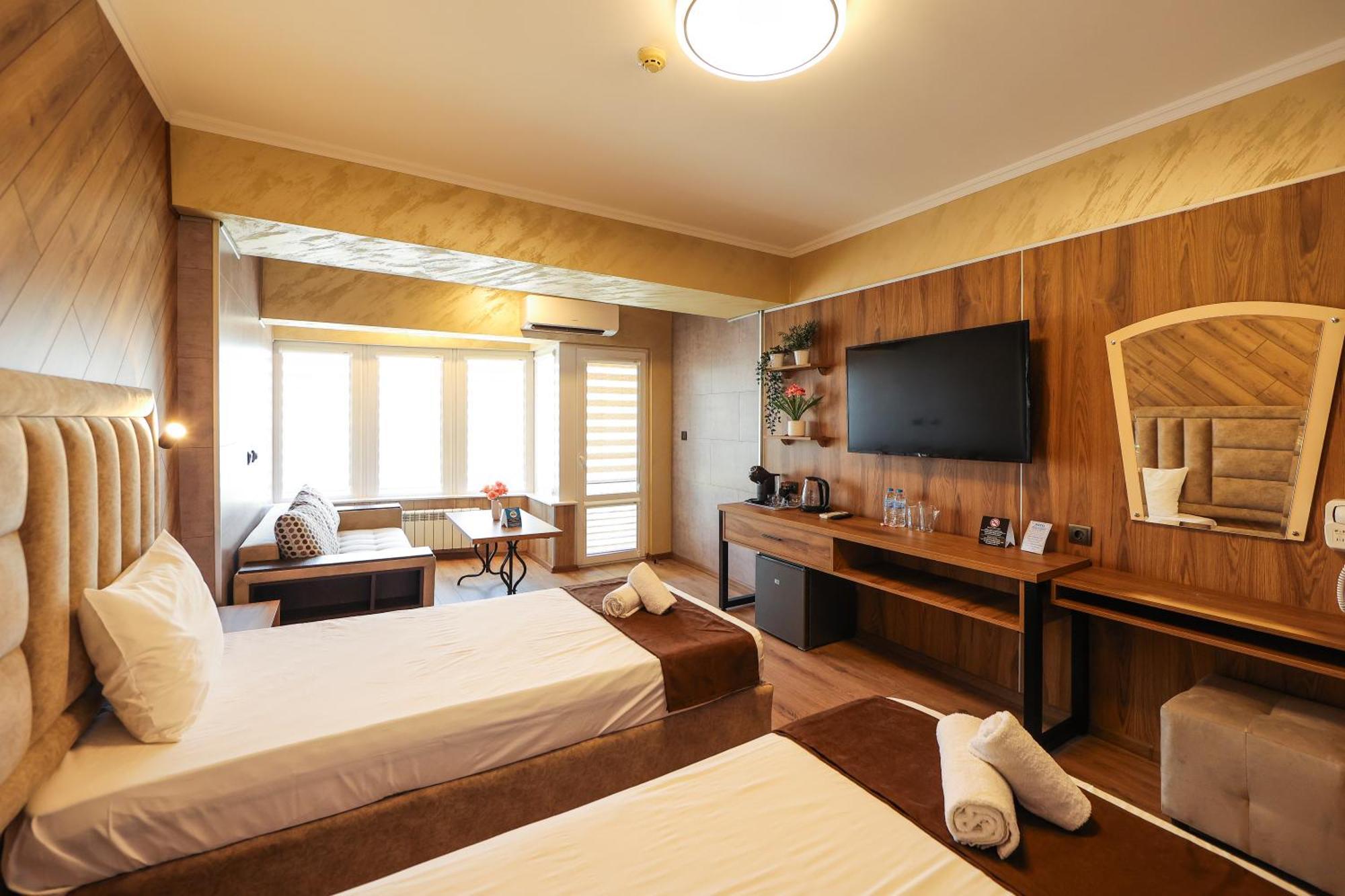 Family Hotel 고체 델체프 외부 사진